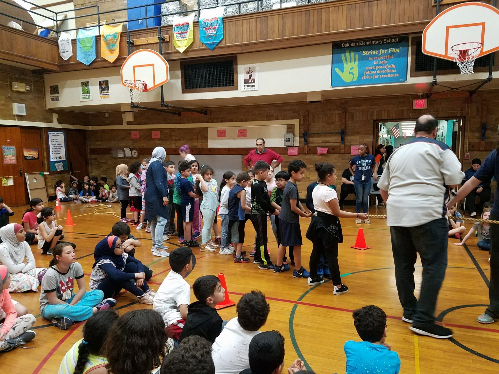 2nd graders getting ready for Tug of War