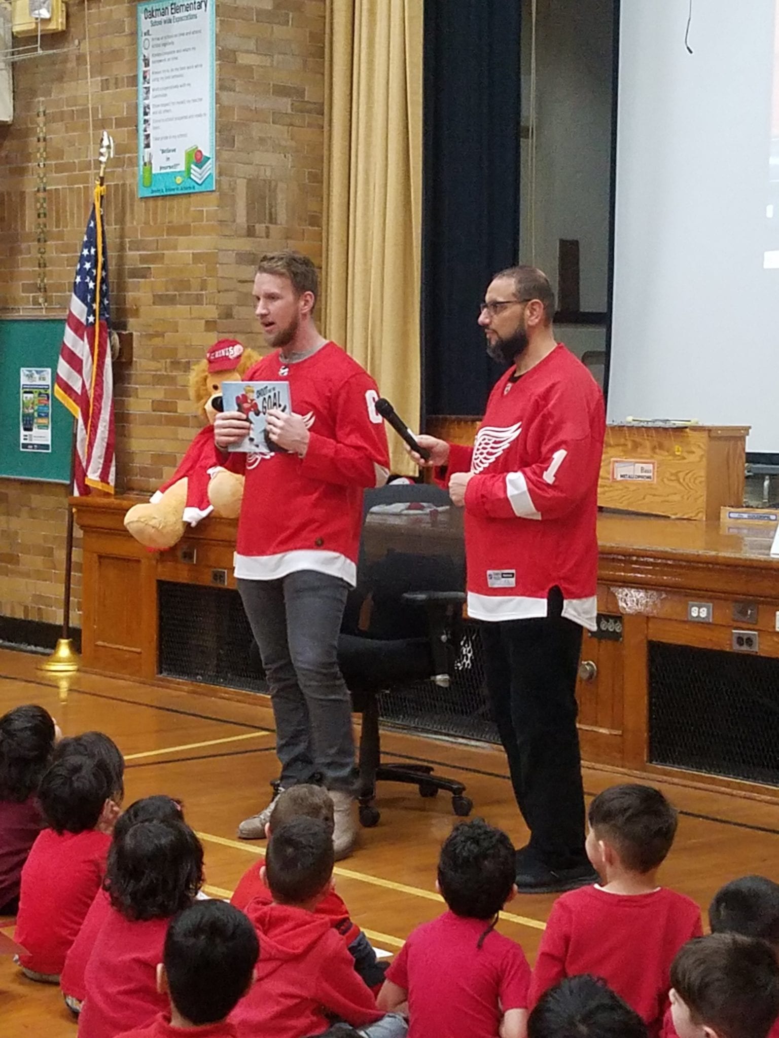 Red Wings Player, Justin Abdelkader Guests Reader at Oakman