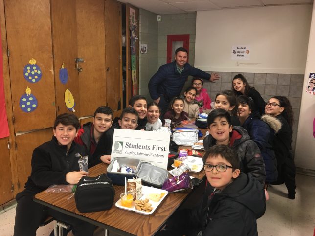 students eating lunch with their principal at Haigh